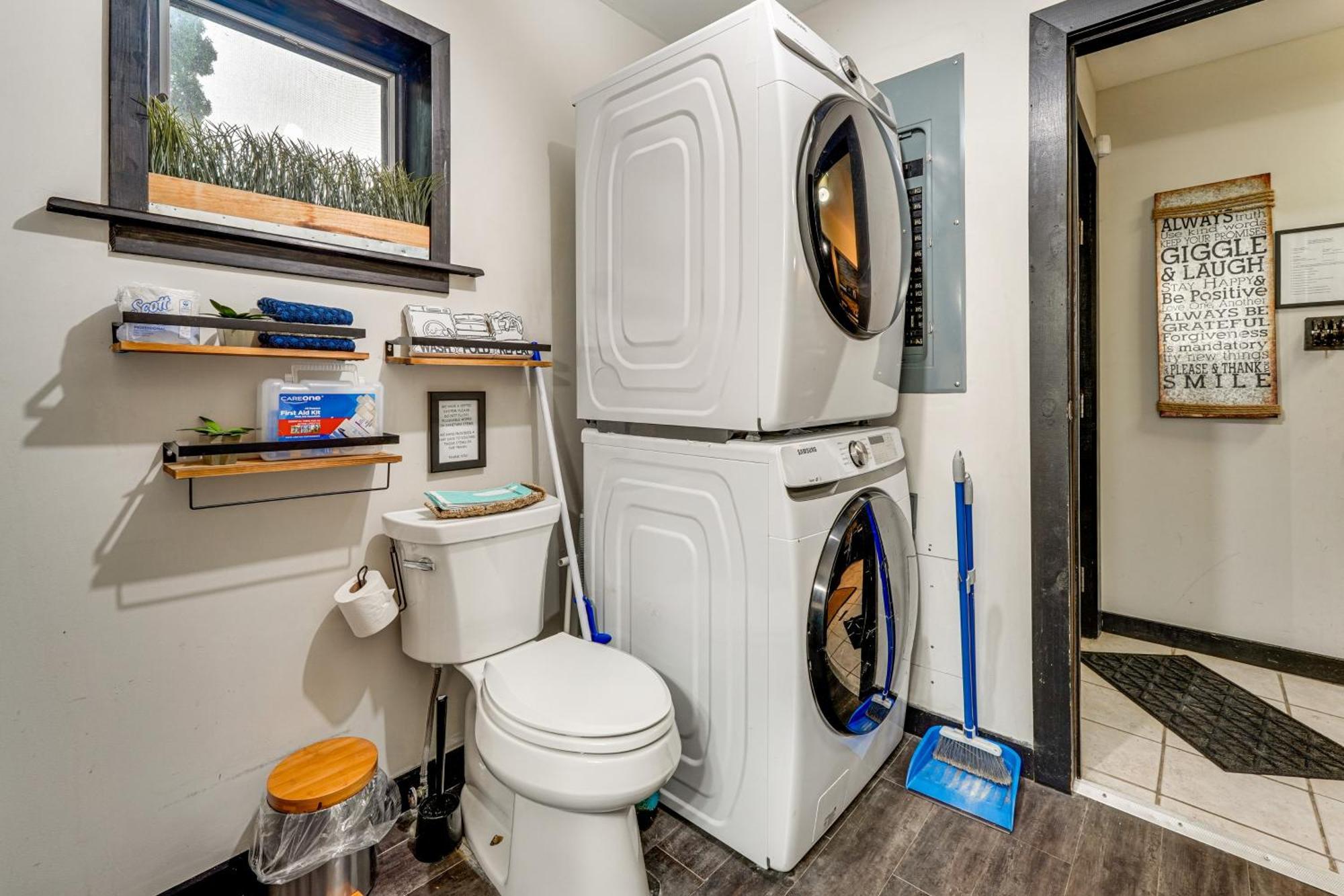 Stylish Townhome With Fire Pit! Tannersville