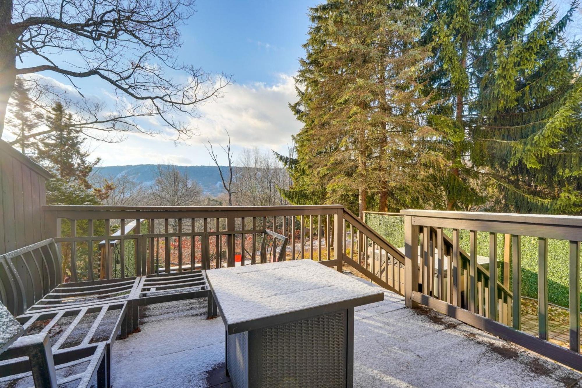 Holiday home Stylish Townhome With Fire Pit! *