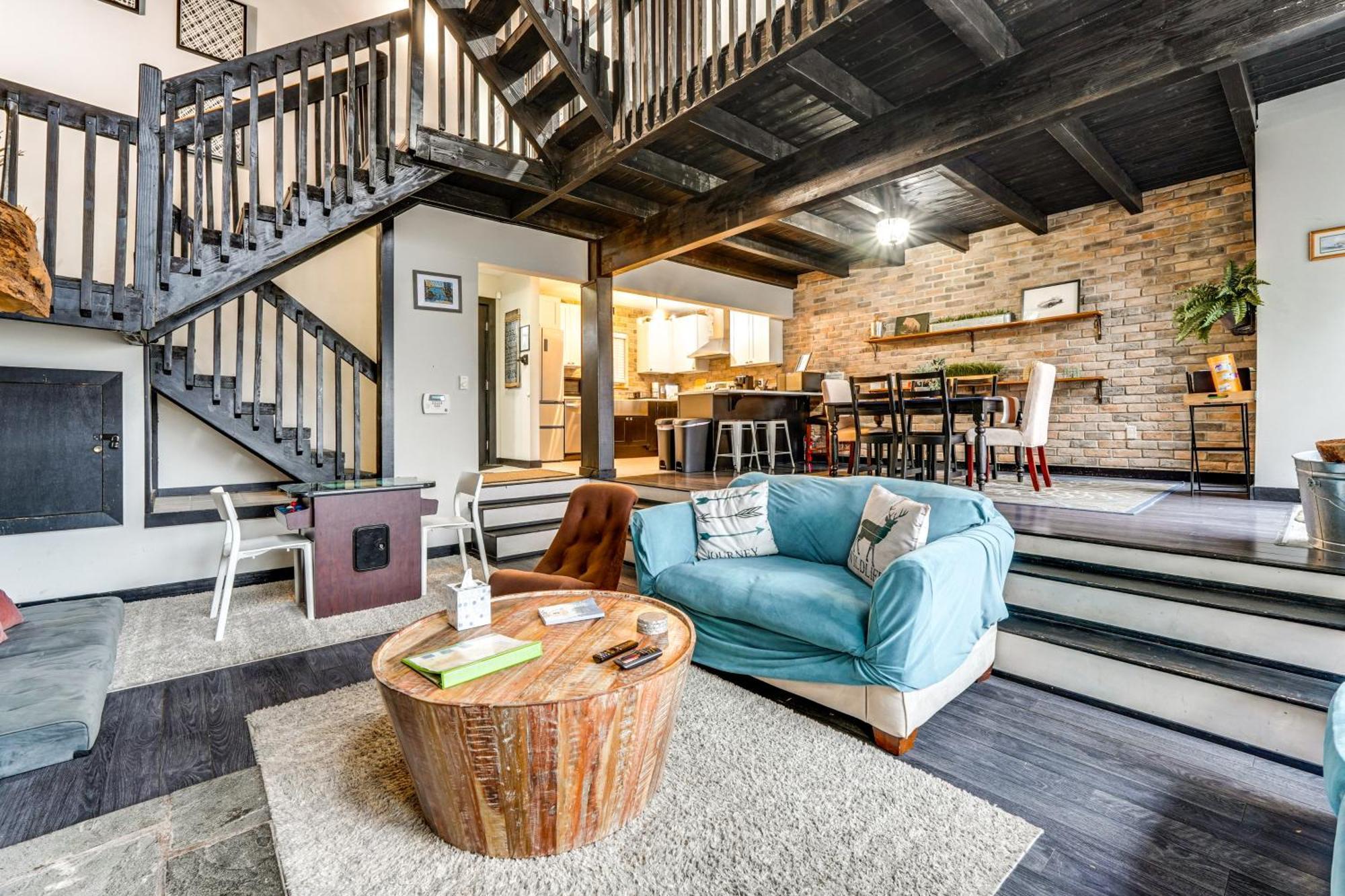 Stylish Townhome With Fire Pit! Tannersville